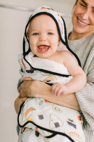 Loulou Lollipop Hooded Towel Sushi